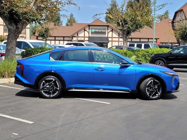 New 2026 Kia K4 EX w/ GT-Line Sunroof Package FWD image 3