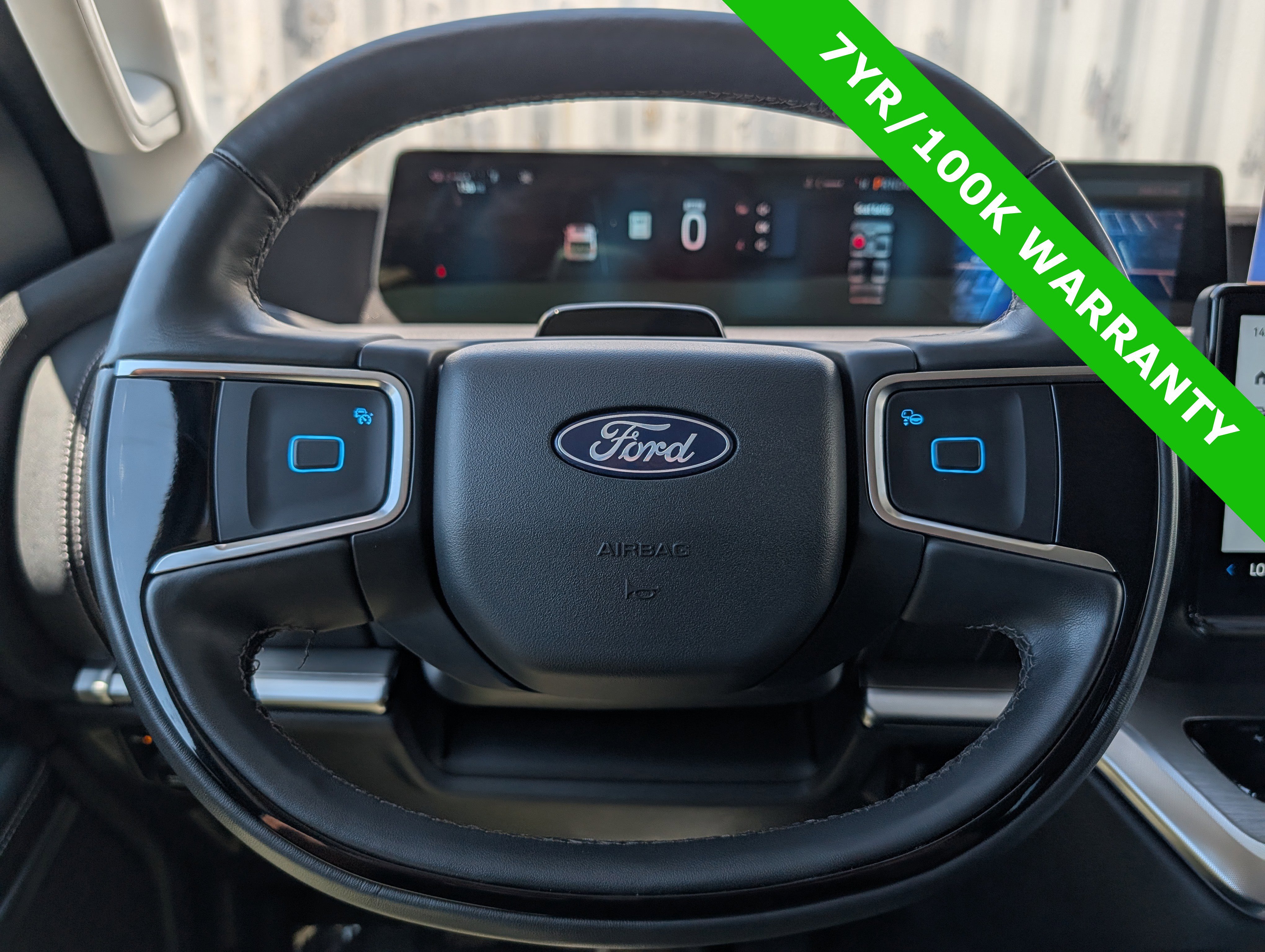 Used 2025 Ford Expedition Platinum AWD/4WD image 31