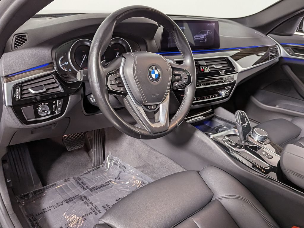 Used 2019 BMW 530i xDrive w/ Convenience Package AWD/4WD image 16