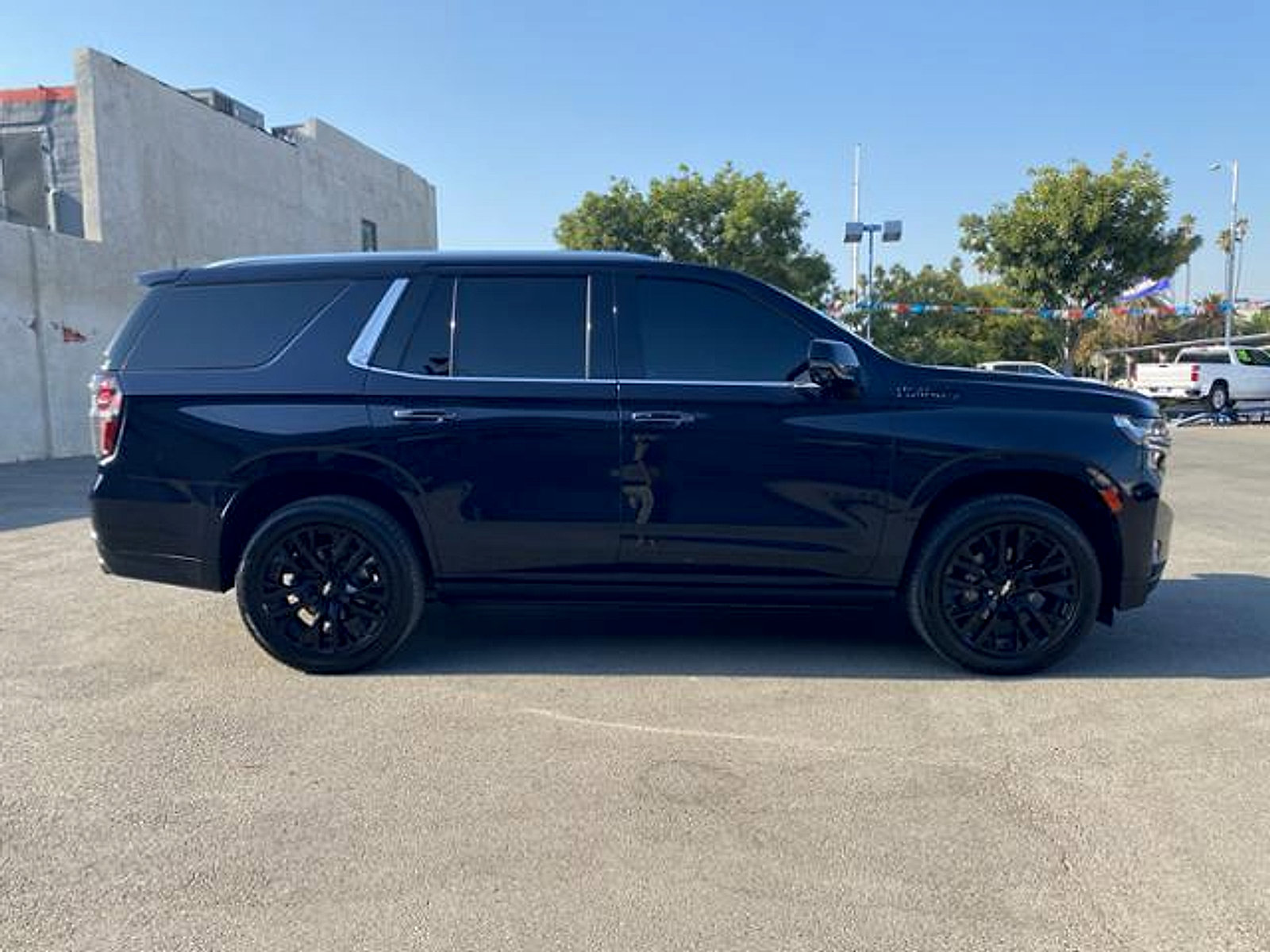 Used 2022 Chevrolet Tahoe High Country AWD/4WD image 5