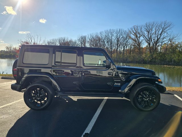 Used 2023 Jeep Wrangler Unlimited Sahara w/ Cold Weather Group image 6