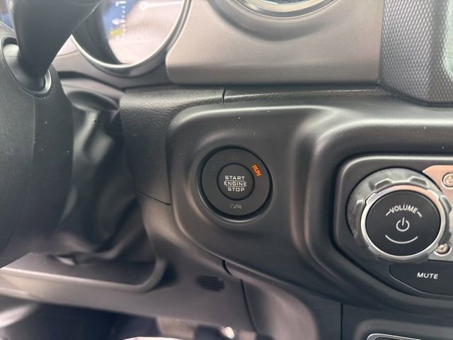 Used 2023 Jeep Wrangler Unlimited Rubicon 4xe w/ Cold Weather Group AWD/4WD image 29