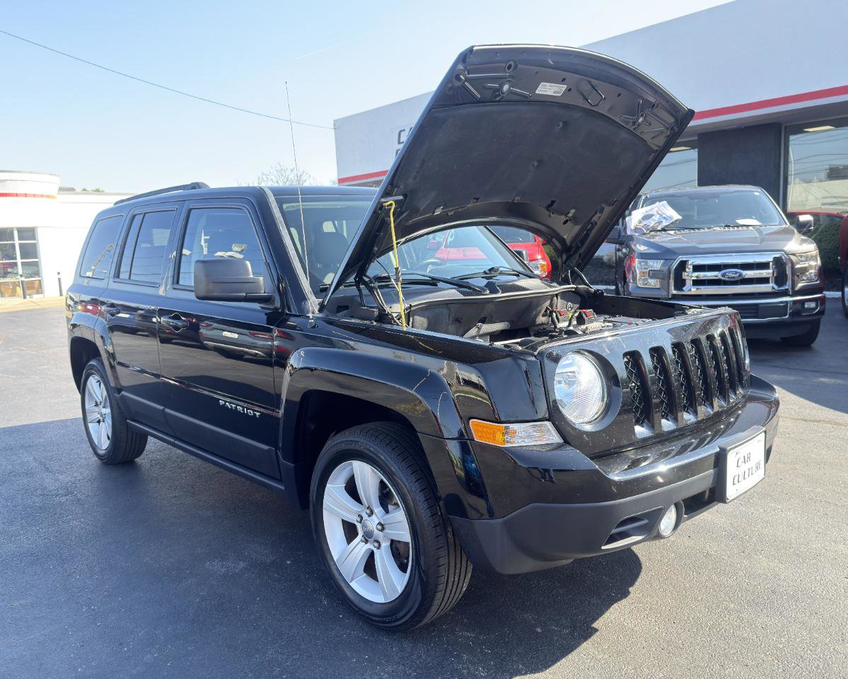 Used 2015 Jeep Patriot Latitude AWD/4WD image 55