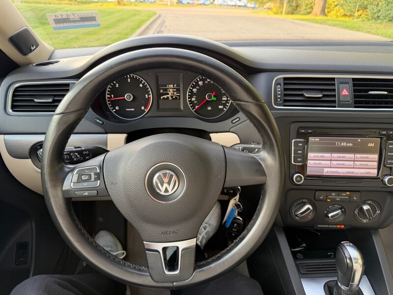 Used 2014 Volkswagen Jetta TDI FWD image 25