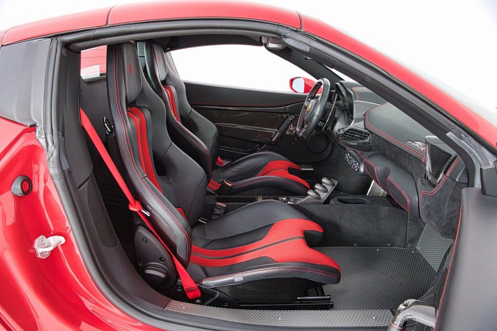 Used 2015 Ferrari 458 Speciale A image 15