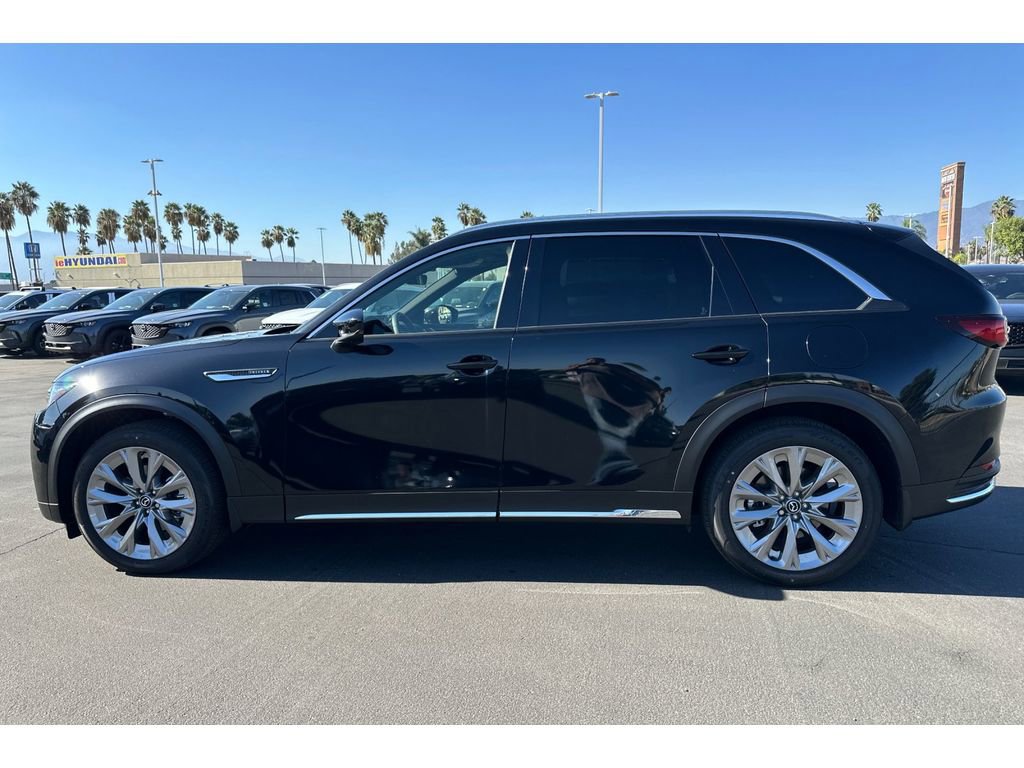 Certified 2025 MAZDA CX-90 3.3 Turbo w/ Premium Plus Pkg image 3