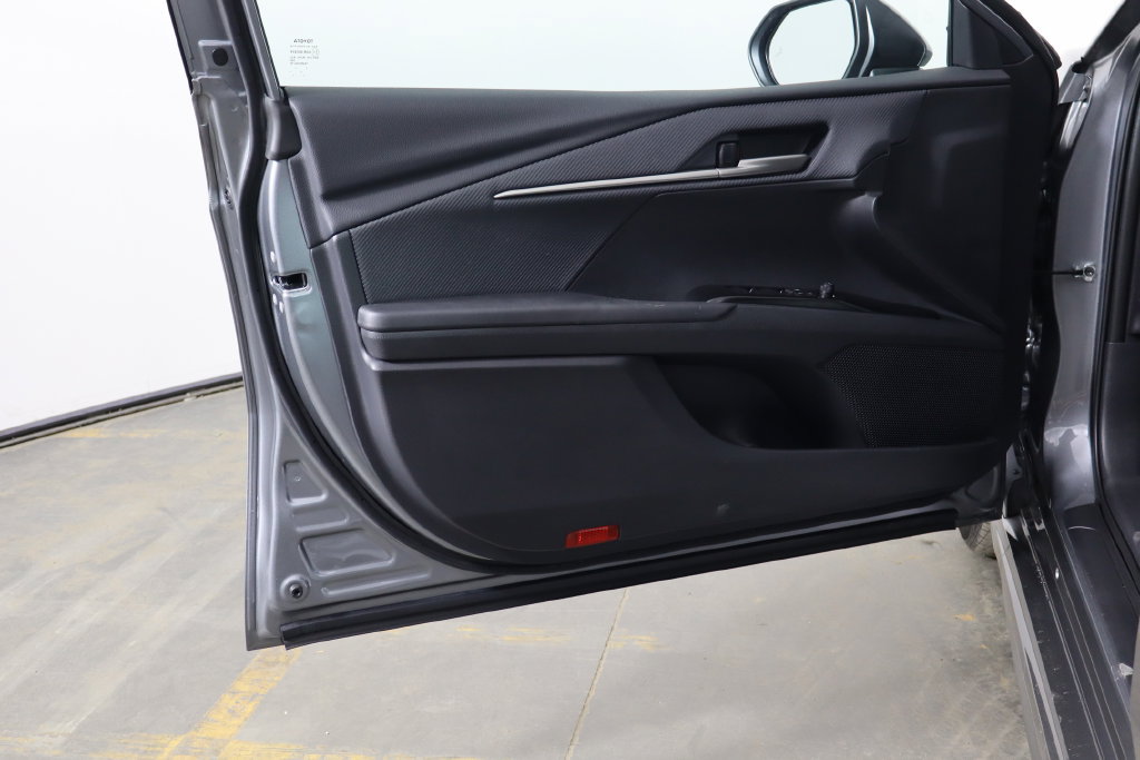 Used 2026 Toyota Camry SE w/ Convenience Package FWD image 18