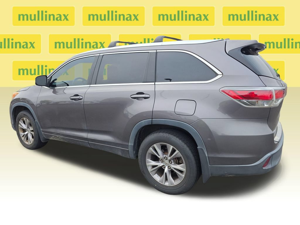 Used 2014 Toyota Highlander XLE AWD/4WD image 10