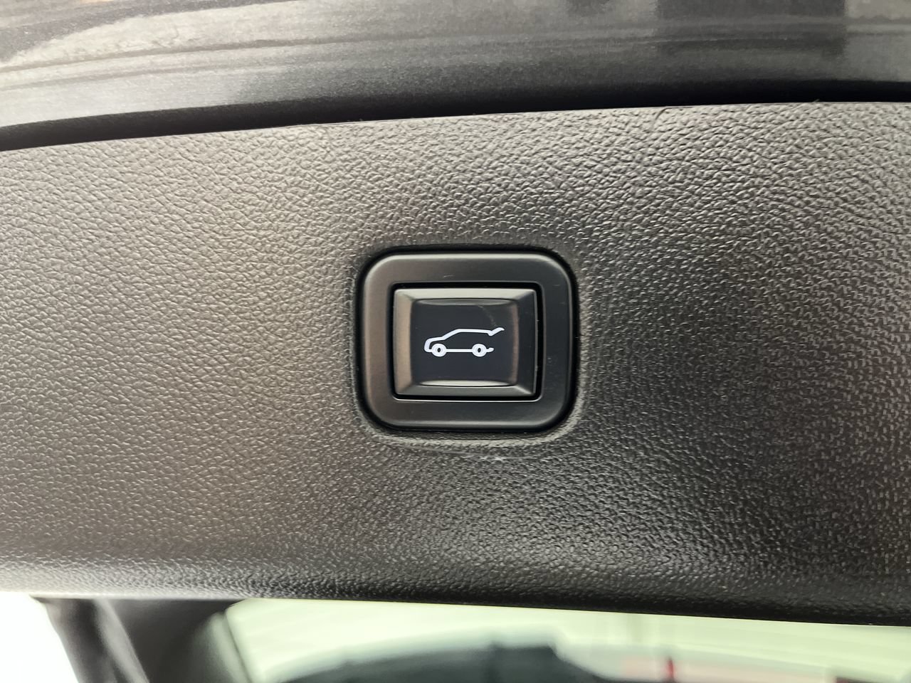 Used 2020 Chevrolet Blazer RS w/ LPO, Floor Liner Package AWD/4WD image 34