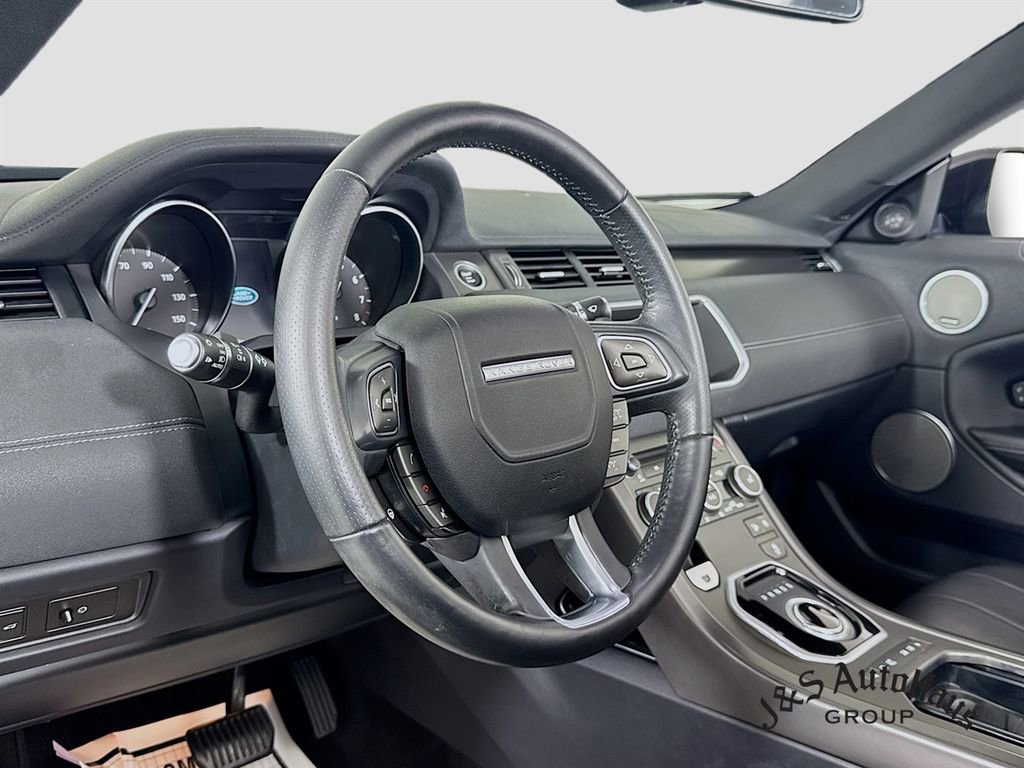 Used 2018 Land Rover Range Rover Evoque SE Dynamic image 9