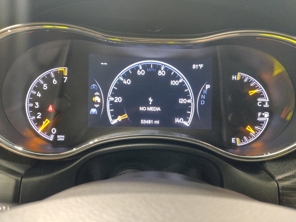 Used 2021 Jeep Grand Cherokee Laredo w/ Security & Convenience Group AWD/4WD image 23
