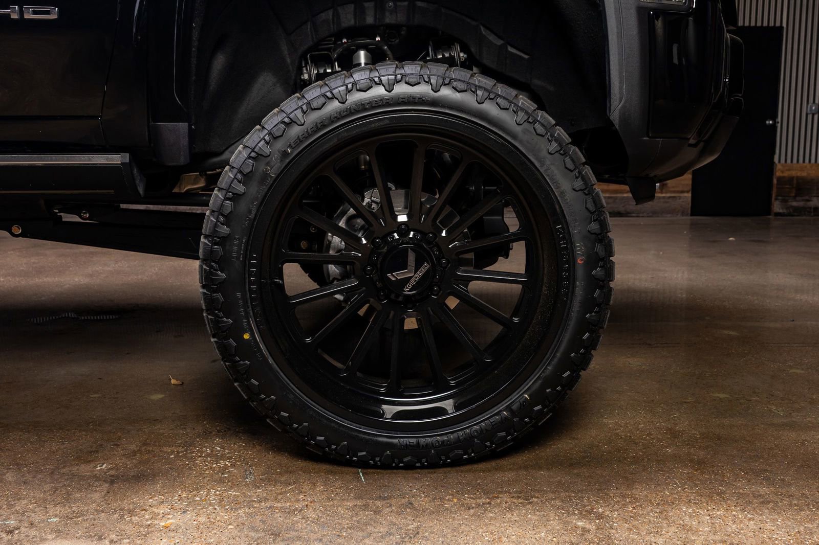 Used 2025 GMC Sierra 2500 Denali Ultimate AWD/4WD image 12