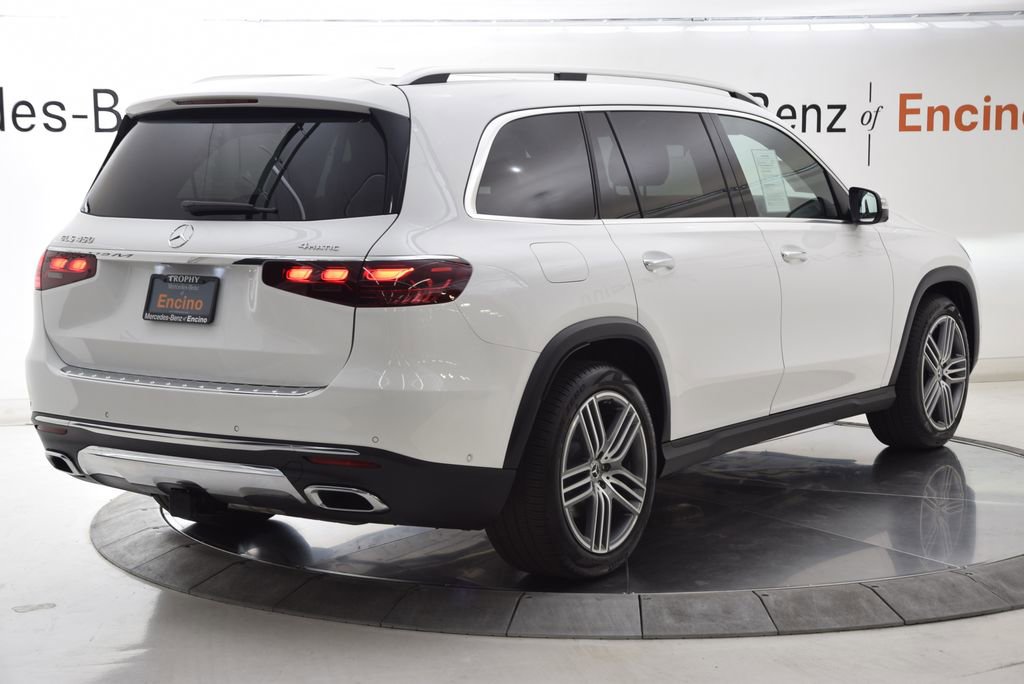 Used 2025 Mercedes-Benz GLS 450 4MATIC image 6