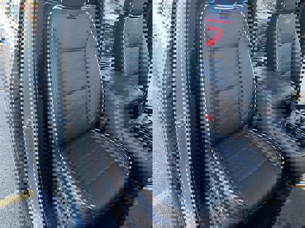 Used 2024 GMC Sierra 2500 AT4X AWD/4WD image 18