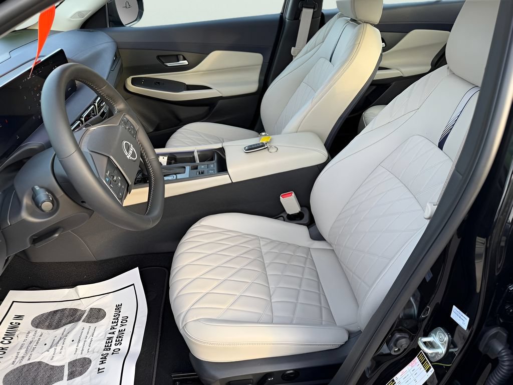Used 2026 Nissan Sentra SL w/ Floor Mat Package FWD image 16