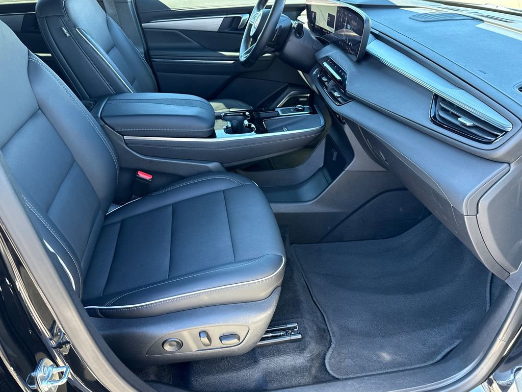 Certified 2025 Buick Enclave Preferred image 13