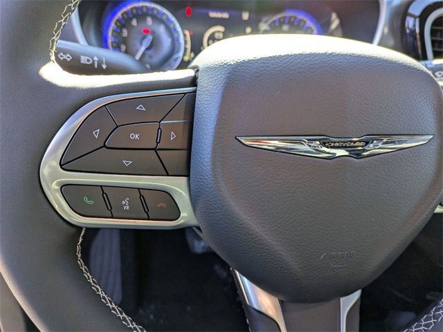 Certified 2026 Chrysler Pacifica Select image 16