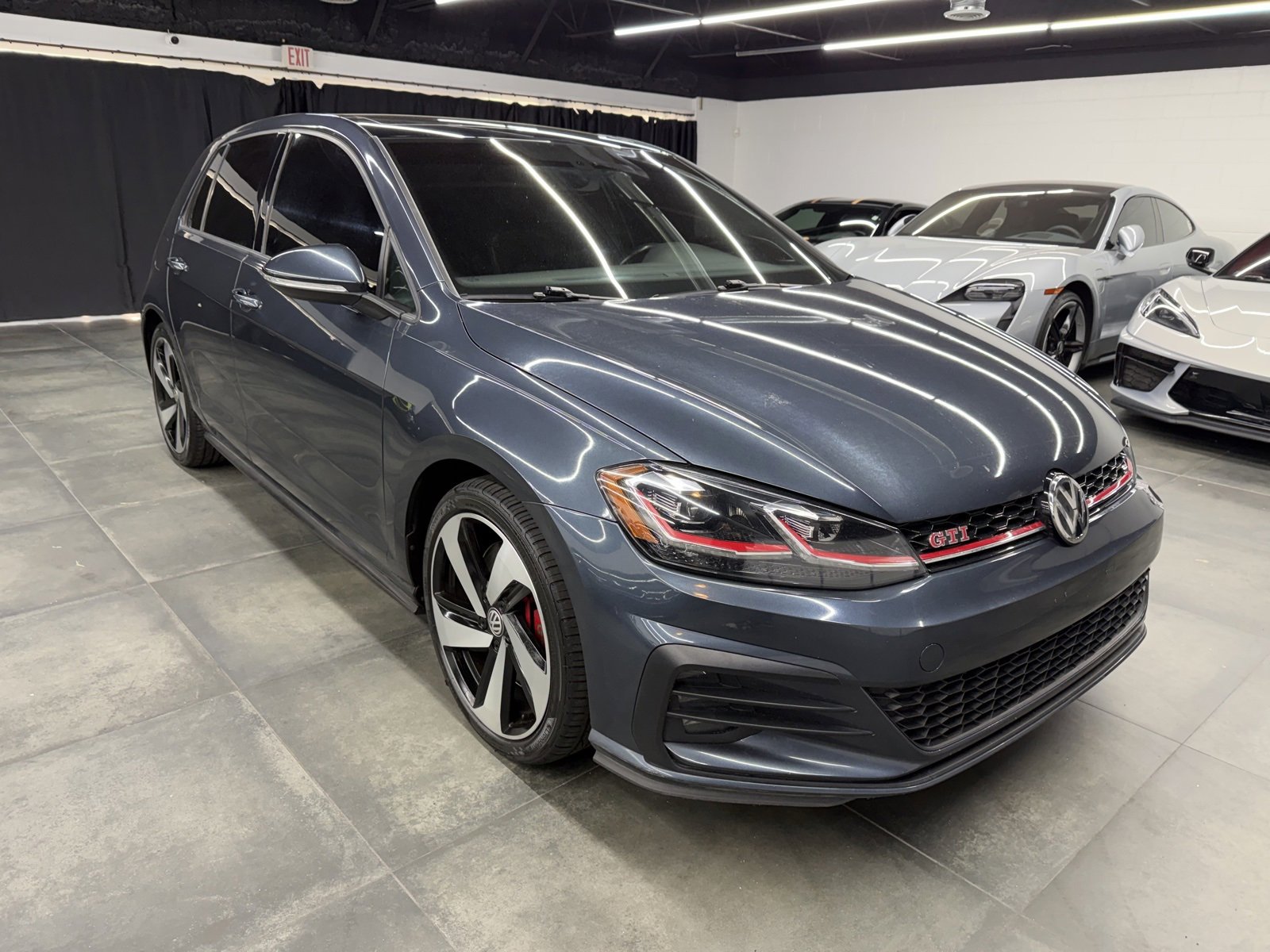 Used 2019 Volkswagen GTI SE w/ SE Experience Package image 9