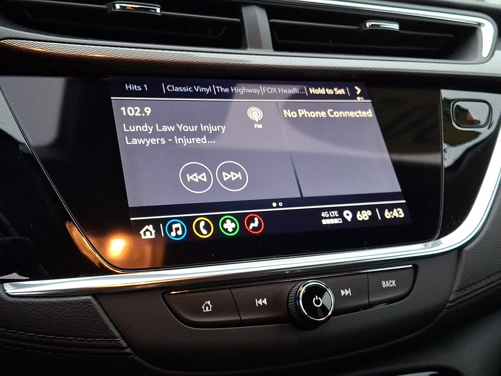 Certified 2023 Buick Encore GX Select FWD image 16