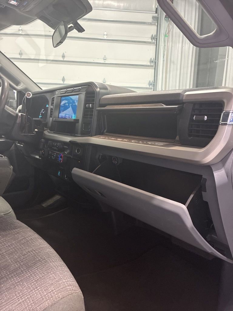 Used 2024 Ford F250 XLT image 45