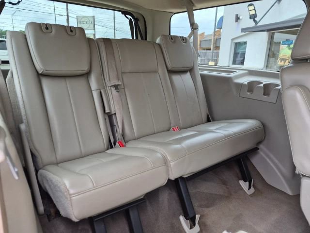 Used 2013 Ford Expedition EL Limited image 16
