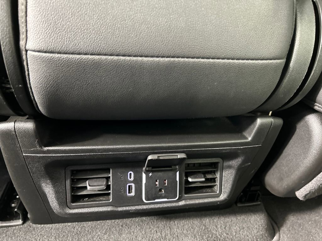 Used 2025 GMC Sierra 1500 SLT image 20