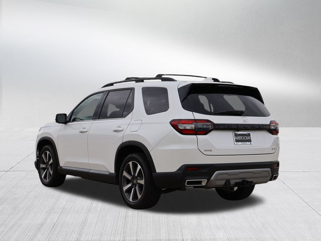 Used 2025 Honda Pilot Elite image 49