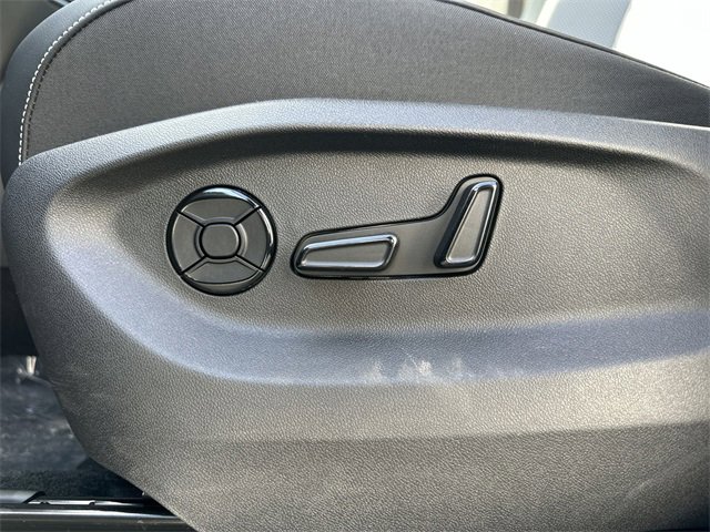 New 2026 Volkswagen Tiguan SE image 13