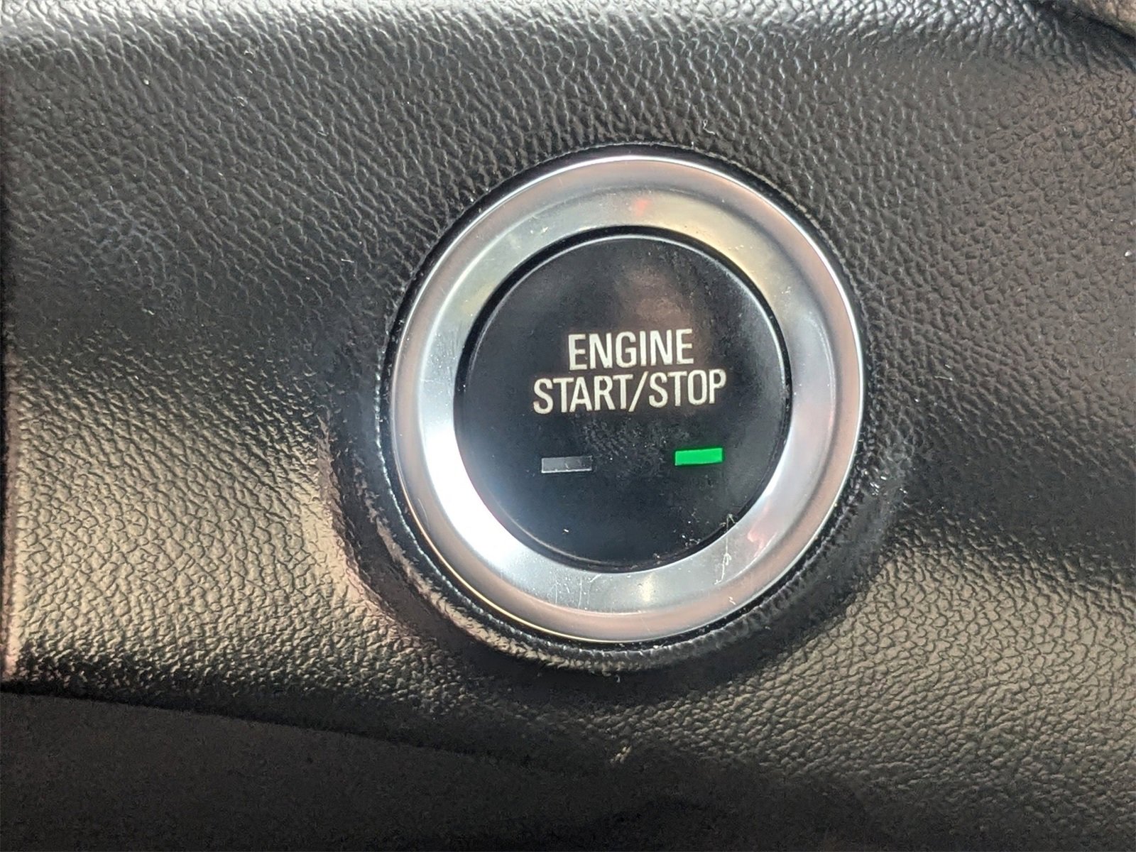 Used 2021 GMC Terrain SLT image 33