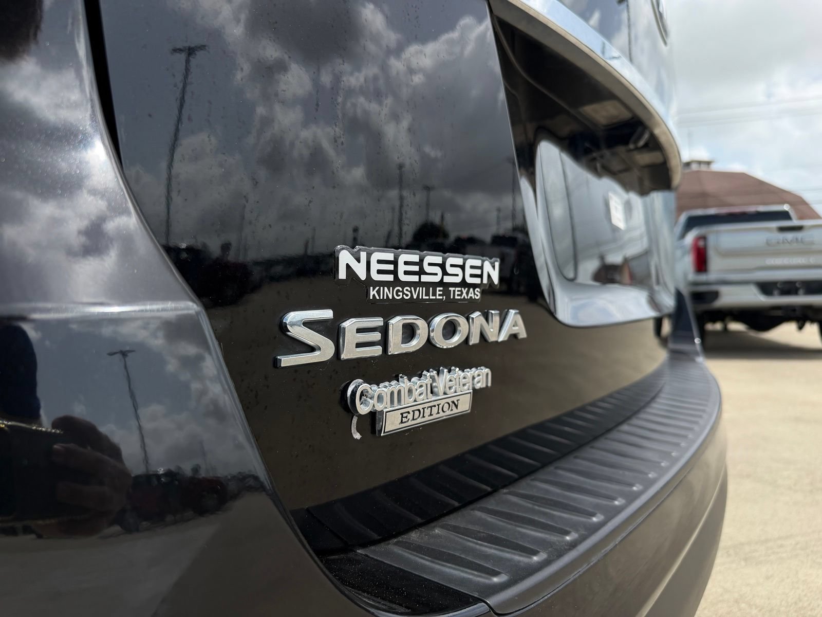 Used 2021 Kia Sedona LX FWD image 6