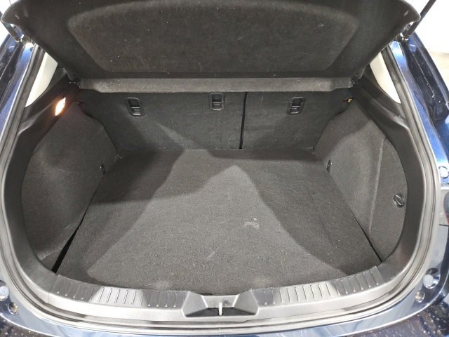 Used 2018 MAZDA MAZDA3 Touring image 9