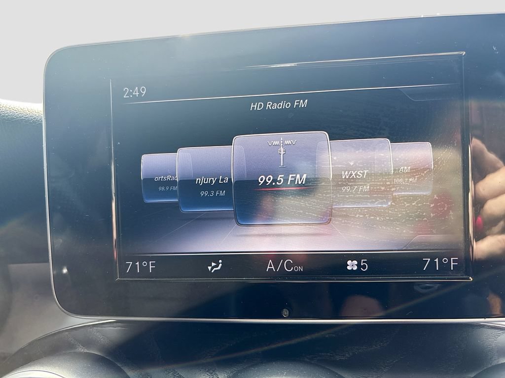 Used 2018 Mercedes-Benz GLC 300 4MATIC w/ Premium Package image 31