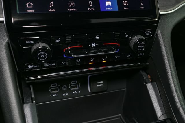 Used 2025 Jeep Grand Cherokee Limited AWD/4WD image 31