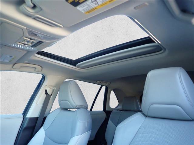 Used 2025 Toyota RAV4 Limited w/ Advanced Technology Package AWD/4WD image 14