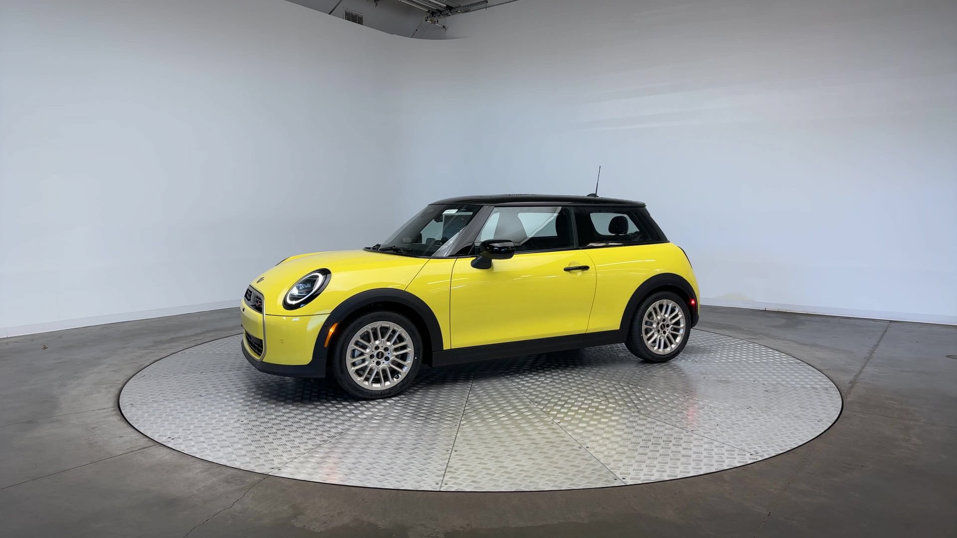 Used 2026 MINI Cooper S FWD image 7