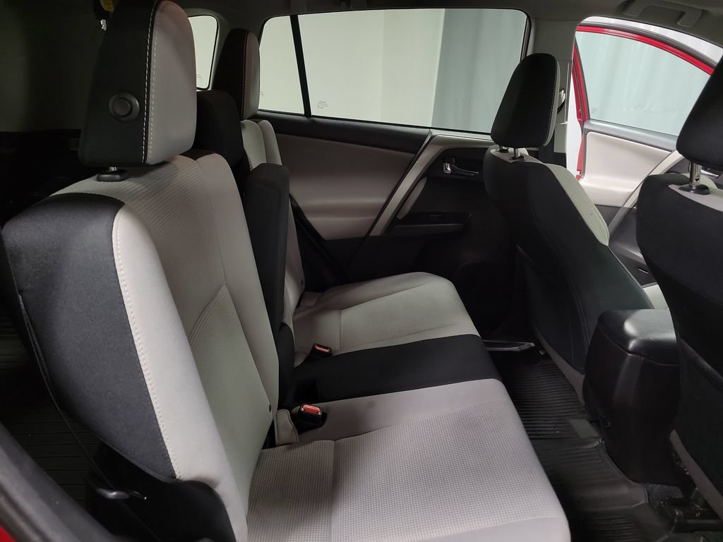 Used 2018 Toyota RAV4 XLE AWD/4WD image 24