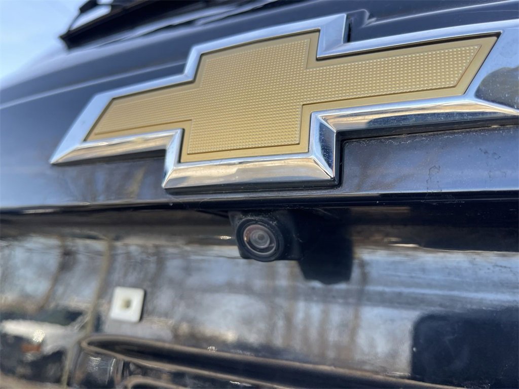 Used 2019 Chevrolet Trax LT w/ LT Convenience Package image 11