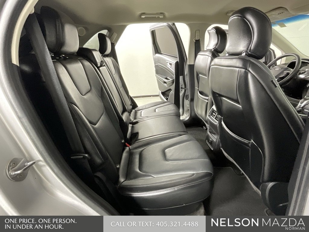 Used 2018 Ford Edge Titanium image 28