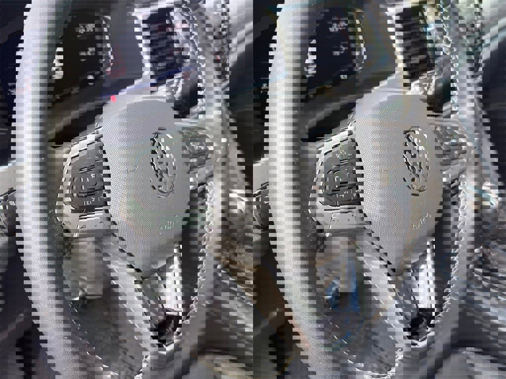 Used 2023 Volkswagen Atlas Cross Sport SE w/ Panoramic Sunroof Package image 14