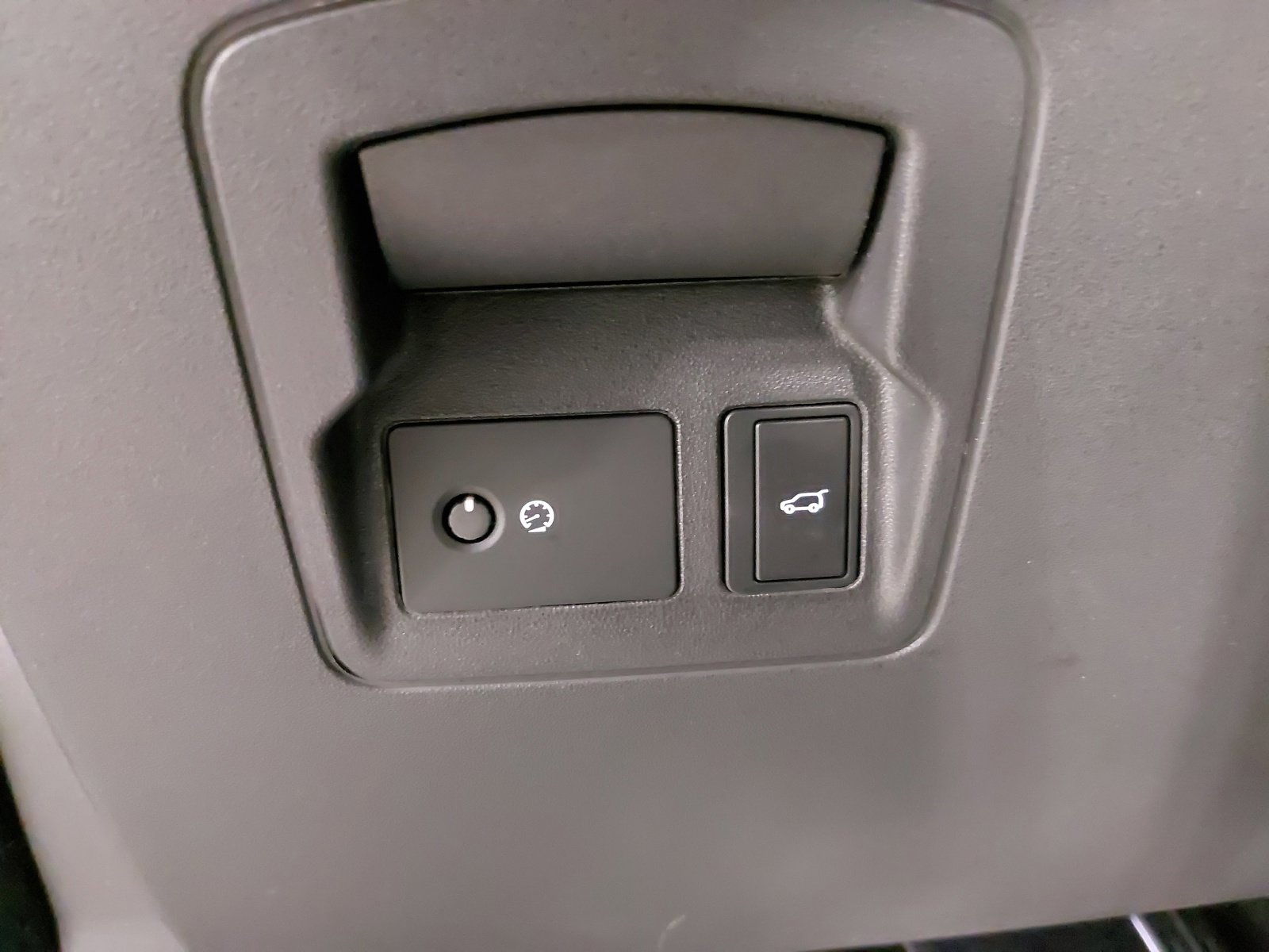 Used 2024 Land Rover Range Rover Velar Dynamic SE image 28