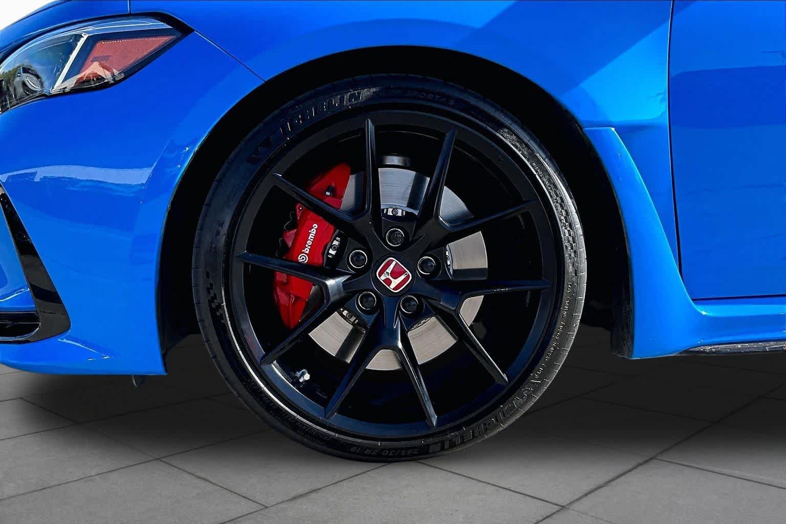 Used 2025 Honda Civic Type R image 11