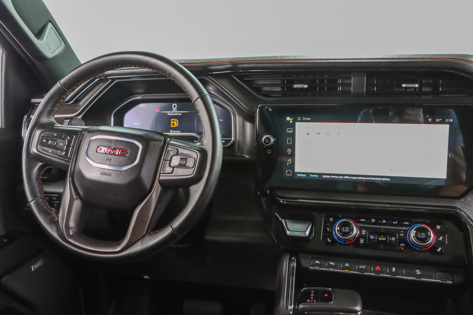 Used 2024 GMC Sierra 1500 AT4 w/ Technology Package AWD/4WD image 19
