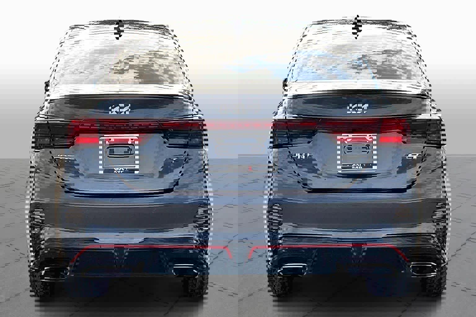 Used 2023 Kia Forte GT image 5