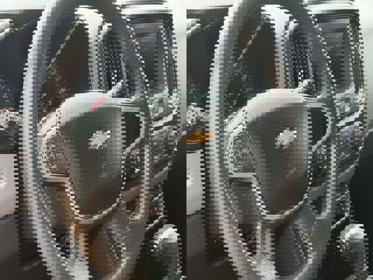 Used 2020 Chevrolet Colorado W/T w/ WT Convenience Package image 12