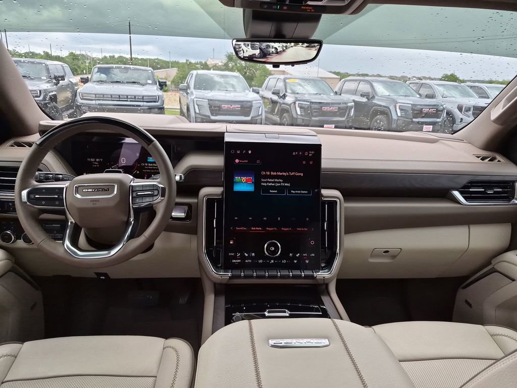 Used 2026 GMC Yukon Denali w/ Denali Reserve Package AWD/4WD image 34