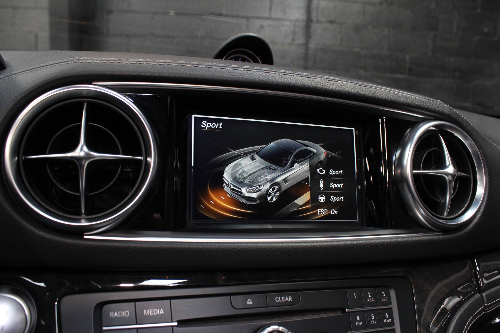 Used 2017 Mercedes-Benz SL 550 w/ Driver Assistance Package image 57