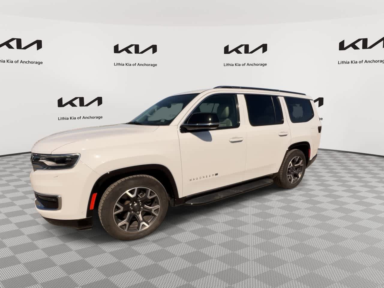 Used 2024 Jeep Wagoneer Series III AWD/4WD image 2
