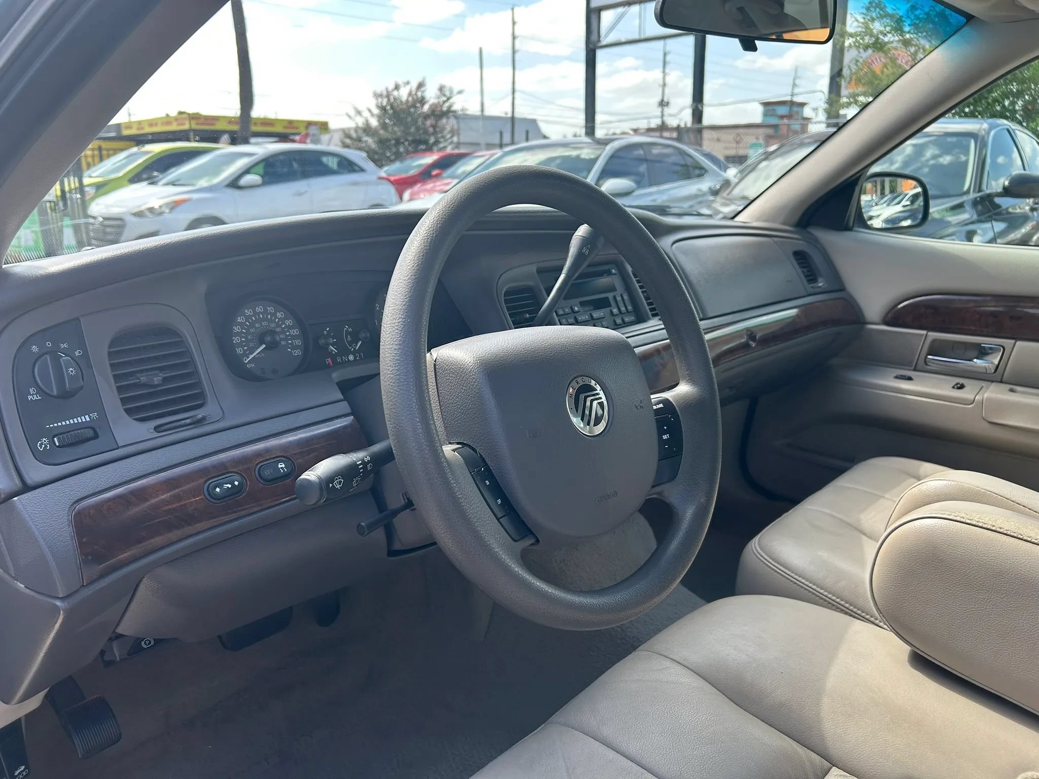 Used 2006 Mercury Grand Marquis GS RWD image 11