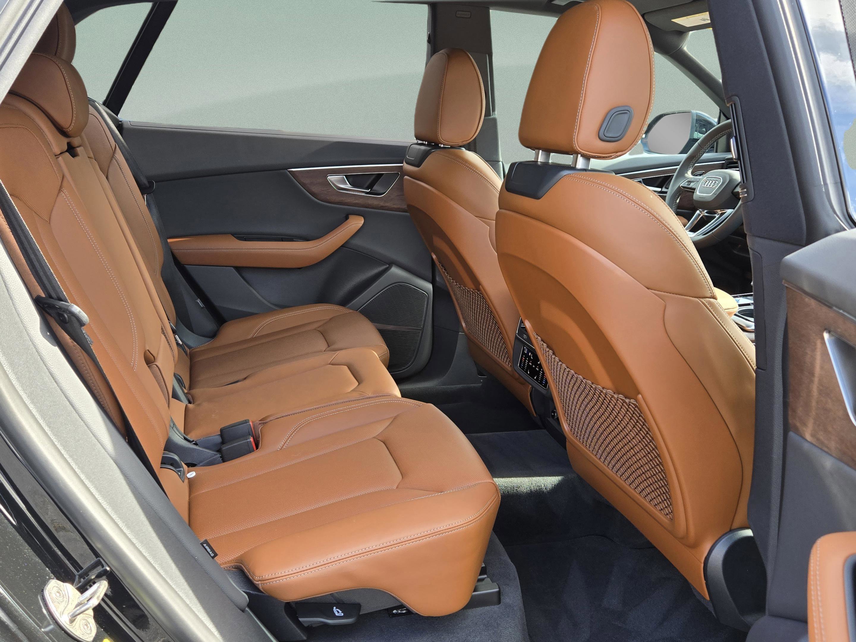 Used 2026 Audi Q8 Prestige w/ Prestige Package image 18