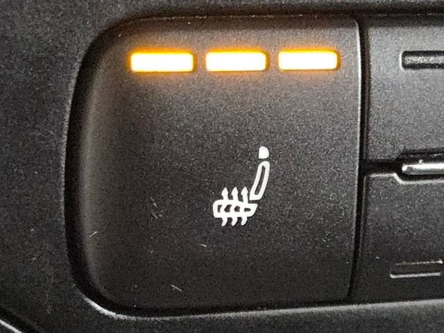 Used 2014 Volkswagen Beetle R-Line image 33